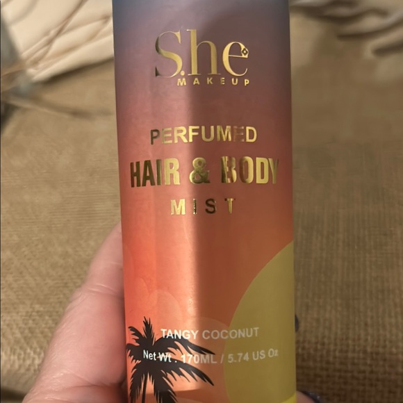SHE hair and body mist - Picture 3 of 3